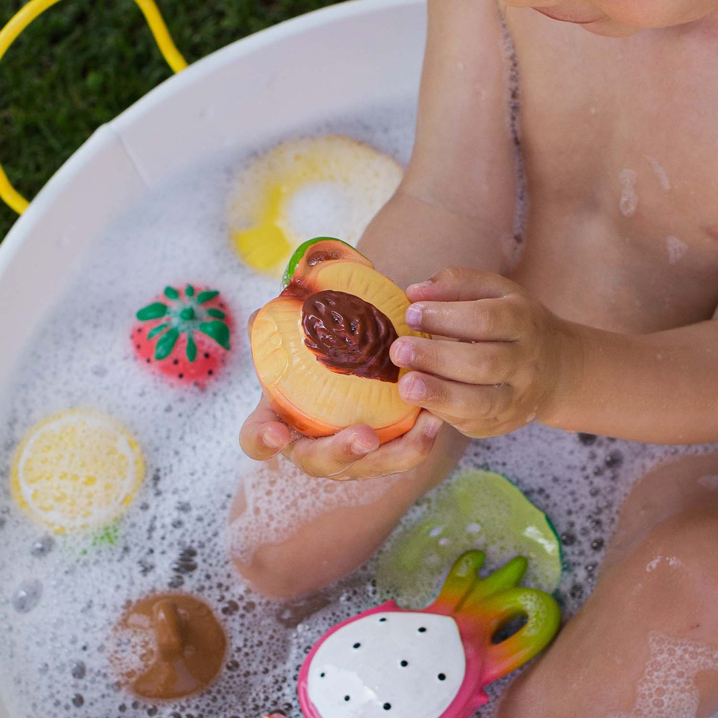 Oli & Carol Natrual Rubber Teether & Bath Toy