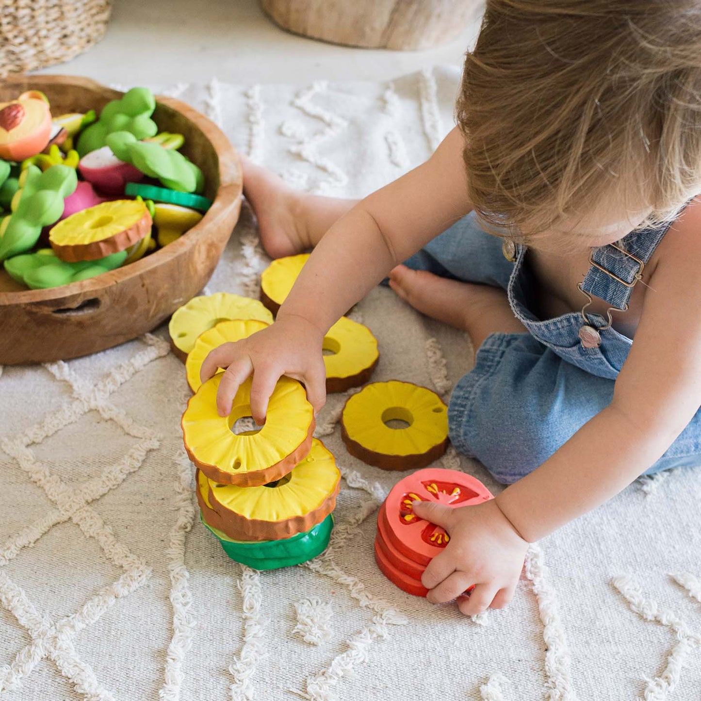 Oli & Carol Natrual Rubber Teether & Bath Toy