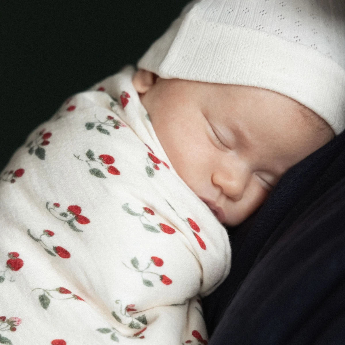 Nature Baby Muslin Wrap Strawberry Blush Print