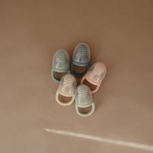 Mushie Silicone Fresh Food Feeder